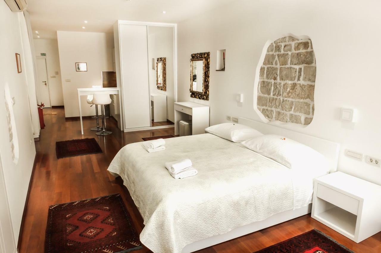 Old Square Studio Apartment Split Luaran gambar
