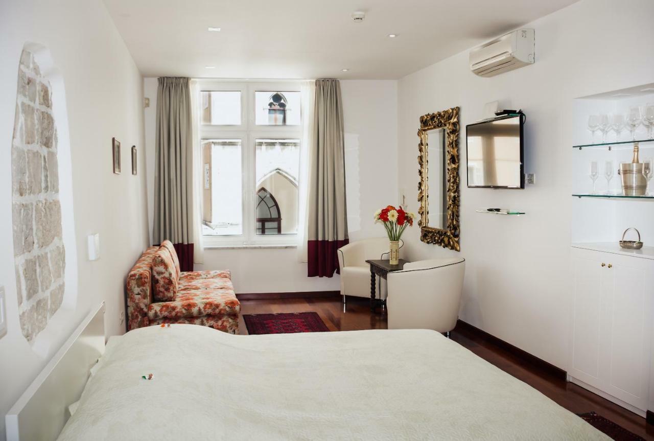 Old Square Studio Apartment Split Luaran gambar